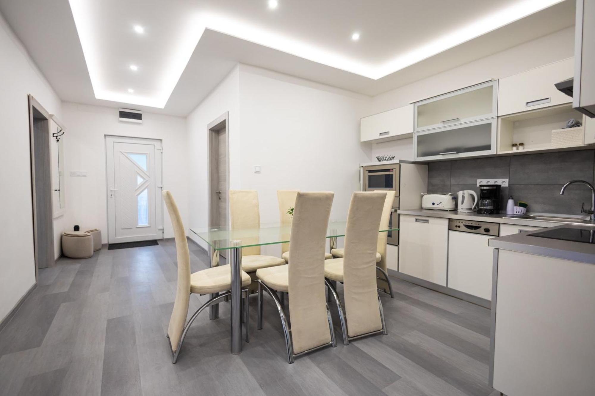 Fonix Apartman Debrecen Exterior photo